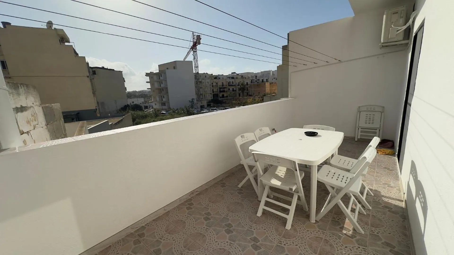 Bright & Spacious Beachside Apartment By Sf Homes Marsaskala Malta