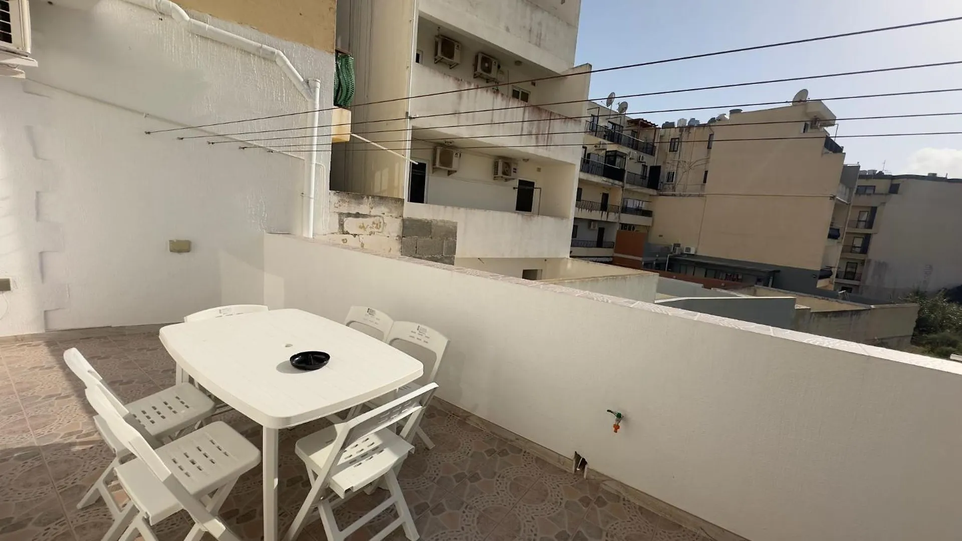Bright & Spacious Beachside Apartment By Sf Homes Marsaskala Malta